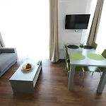 Apollon Apartament *