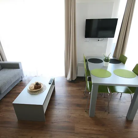 Apollon Apartment *